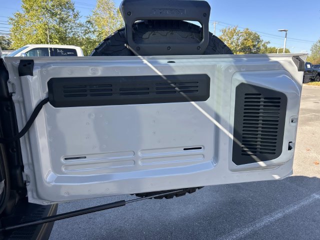 Certified 2026 Ford Bronco Raptor AWD/4WD image 23