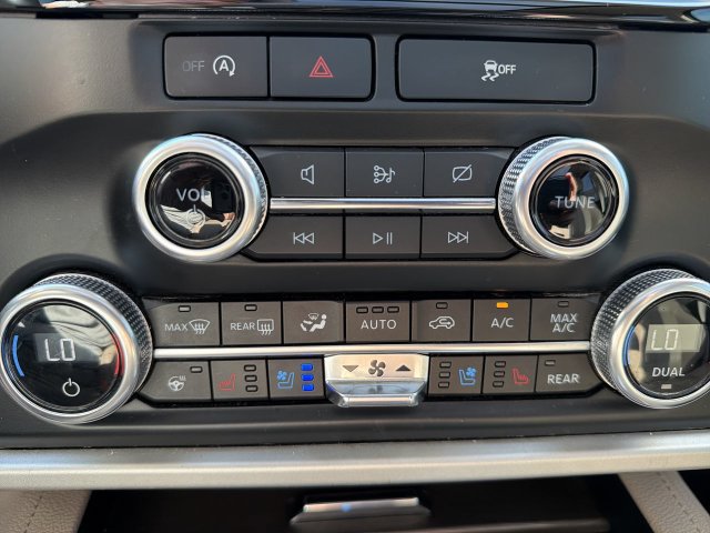 Certified 2024 Ford Expedition Limited RWD image 19