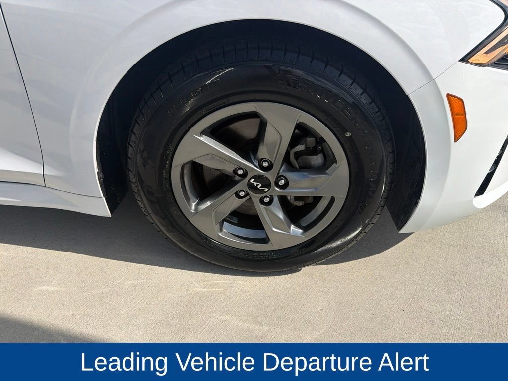 Used 2022 Kia K5 LXS FWD image 12