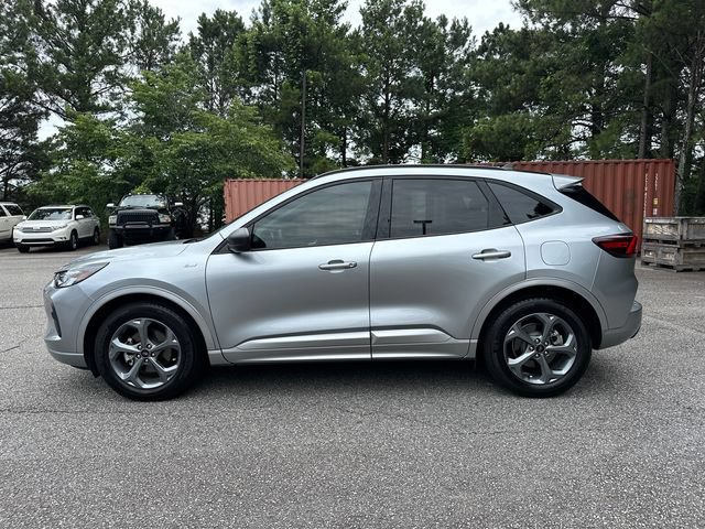 Certified 2023 Ford Escape ST-Line w/ Tech Pack #1 FWD image 4
