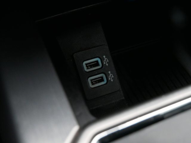 Certified 2018 Ford F150 Platinum w/ FX4 Off-Road Package image 25