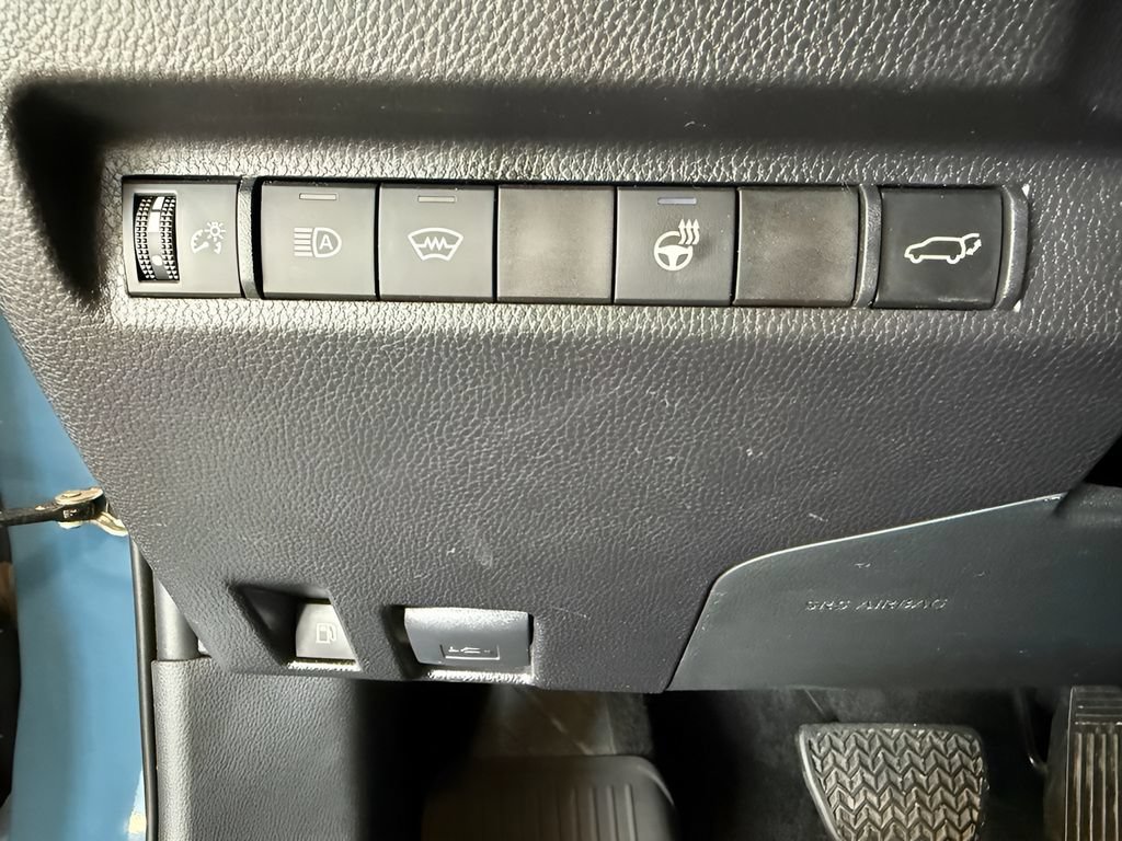 Used 2024 Toyota RAV4 XSE w/ Weather Package AWD/4WD image 21