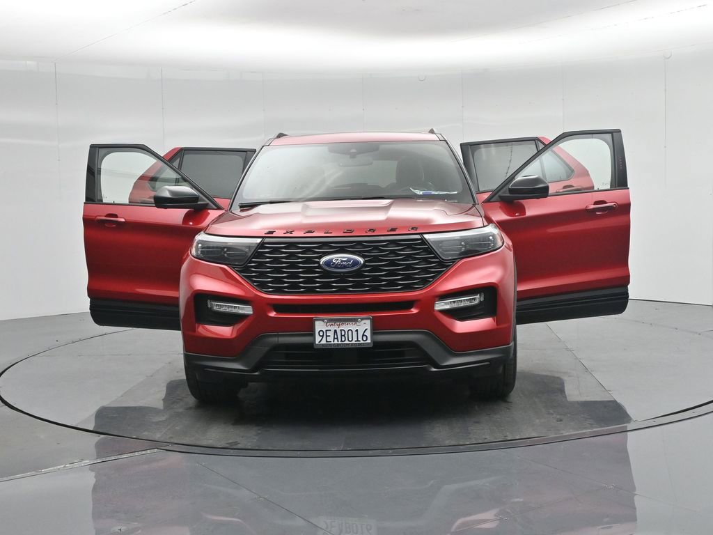 Certified 2022 Ford Explorer ST-Line w/ Class IV Trailer Tow Package image 36