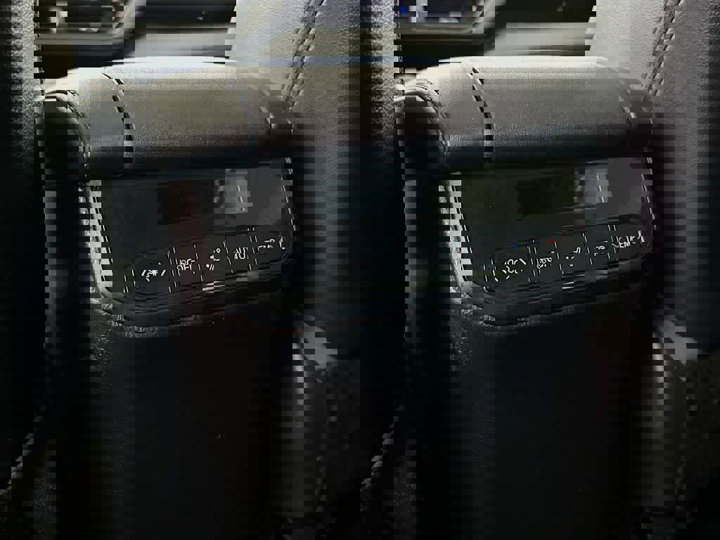 Used 2022 Toyota Highlander XSE image 13