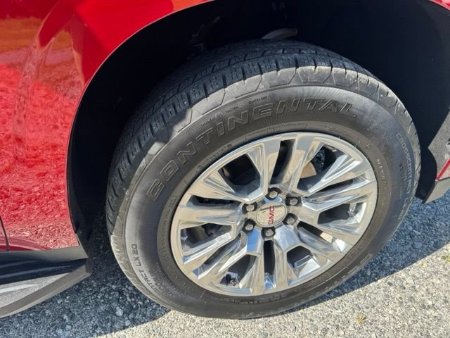 Used 2024 GMC Yukon XL Denali AWD/4WD image 15