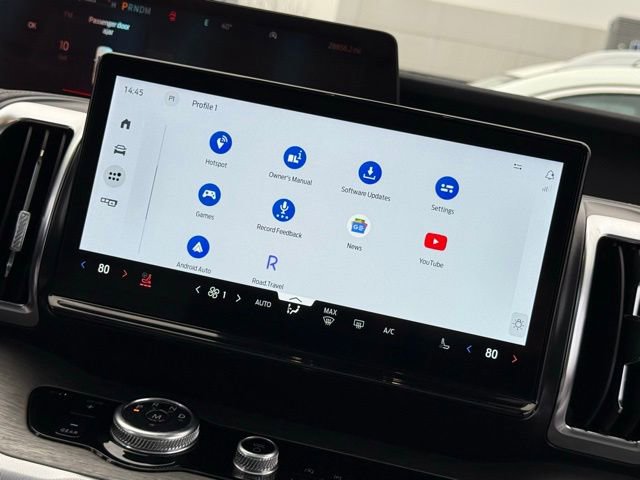 Certified 2025 Ford Expedition Max Platinum image 38