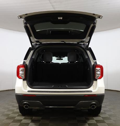 Certified 2023 Ford Explorer XLT w/ Equipment Group 202A AWD/4WD image 25