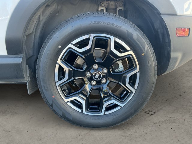 Certified 2025 Ford Bronco Sport Outer Banks w/ Outer Banks Tech Package+ AWD/4WD image 9