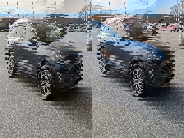 Certified 2022 Ford Escape SEL w/ Technology Package image 1