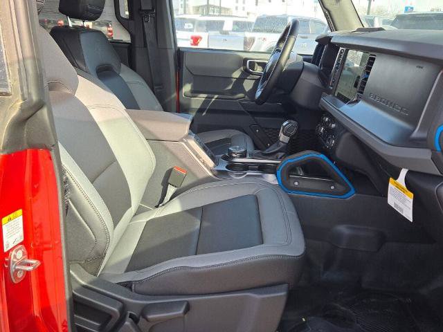 Certified 2024 Ford Bronco Black Diamond AWD/4WD image 4