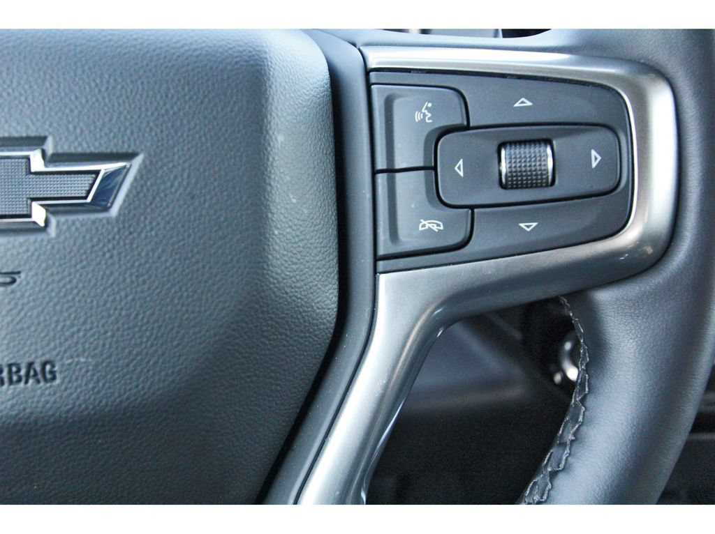 Used 2026 Chevrolet Silverado 1500 LT Trail Boss w/ Convenience Package II AWD/4WD image 18