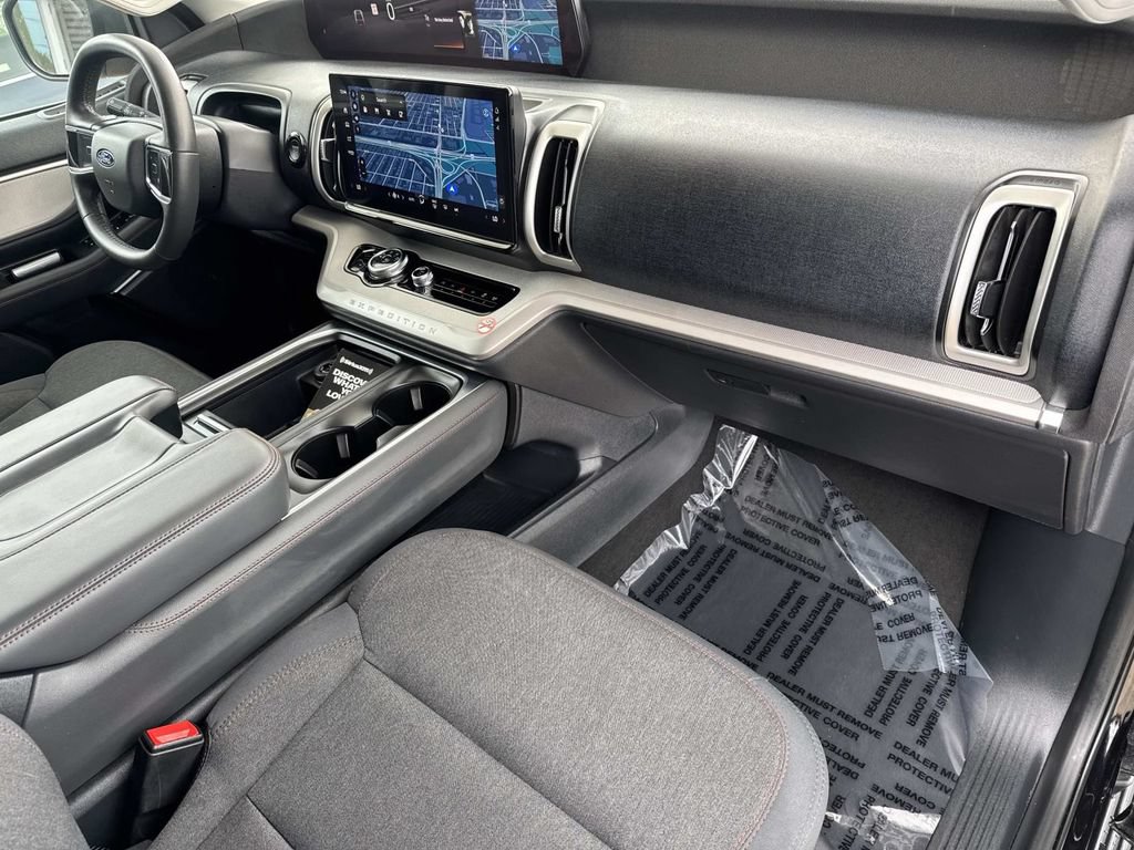 Certified 2025 Ford Expedition Max Active RWD image 14