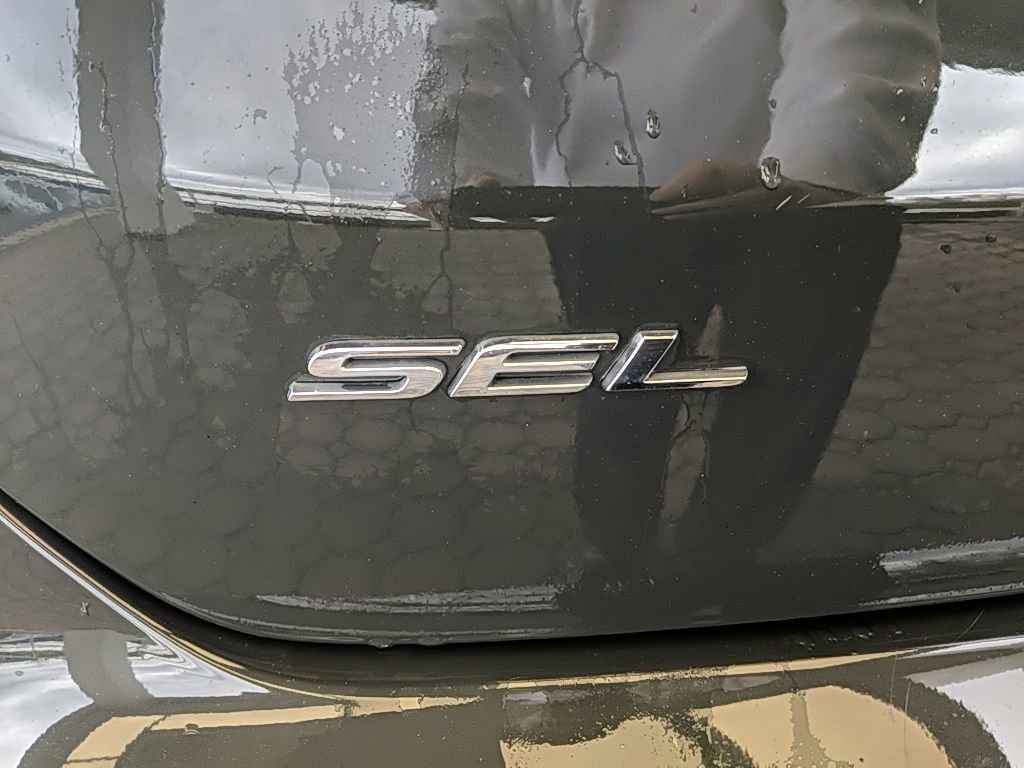 Certified 2023 Ford Edge SEL AWD/4WD image 8