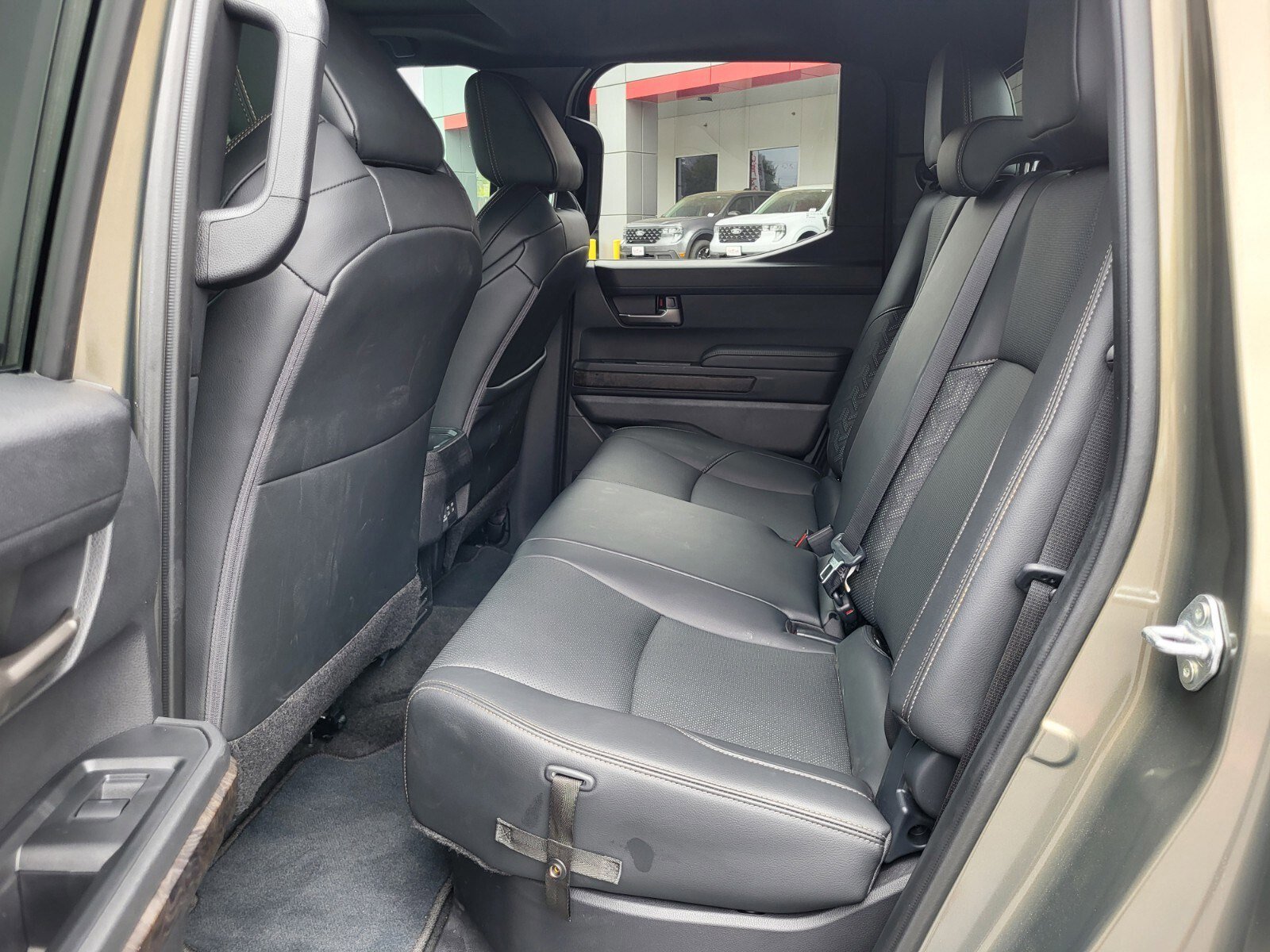 Used 2024 Toyota Tacoma Limited w/ Limited Package (LT) image 17