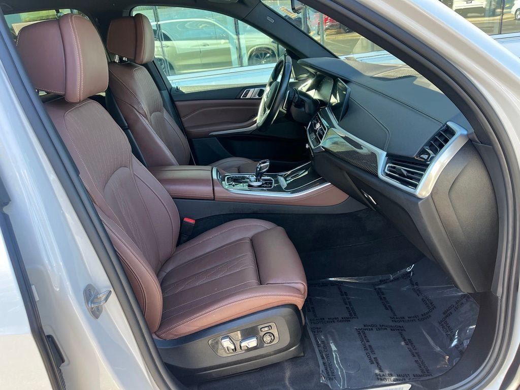 Used 2021 BMW X5 M50i w/ Executive Package AWD/4WD image 21