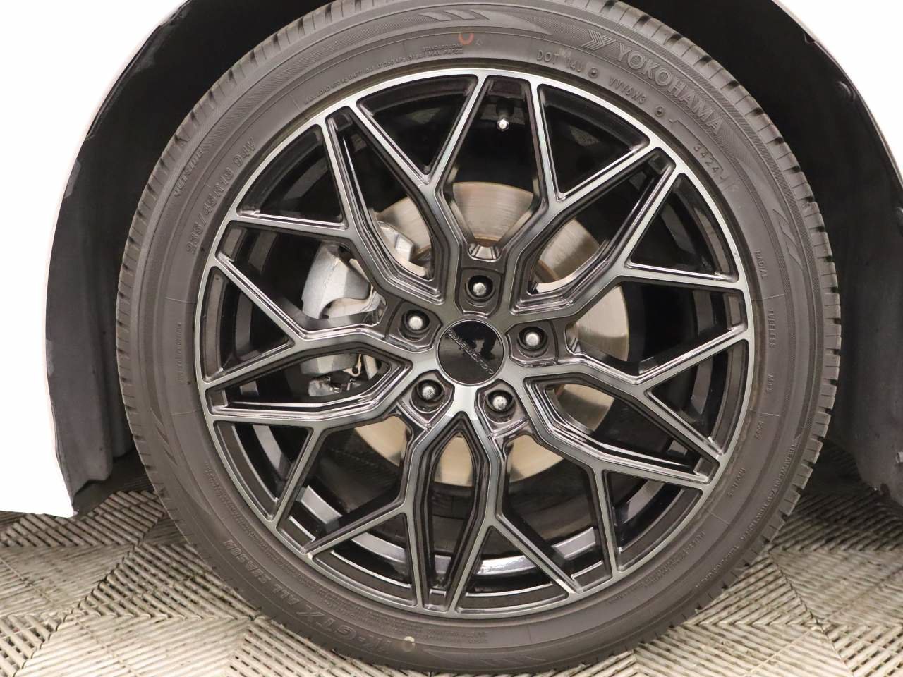 Used 2022 Toyota Camry SE FWD image 6