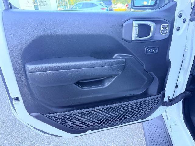 Used 2022 Jeep Gladiator Sport image 20