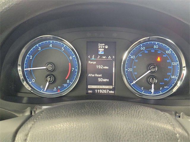 Used 2017 Toyota Corolla L image 11