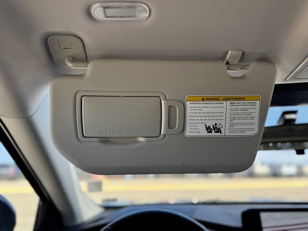 Used 2024 Mitsubishi Outlander SE image 18