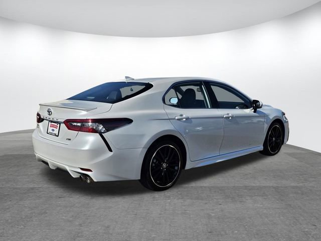 Used 2023 Toyota Camry XSE image 4