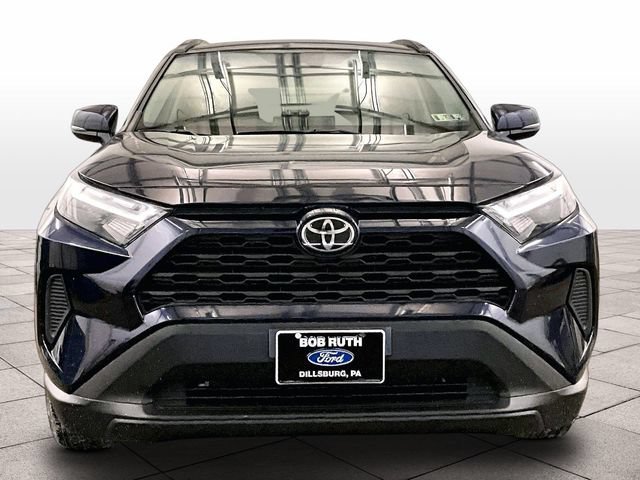 Used 2022 Toyota RAV4 XLE AWD/4WD image 3