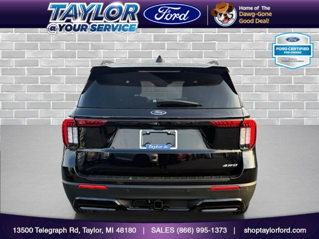 Certified 2025 Ford Explorer ST-Line AWD/4WD image 4