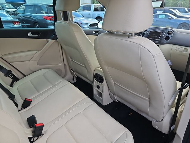 Used 2017 Volkswagen Tiguan Wolfsburg Edition AWD/4WD image 13