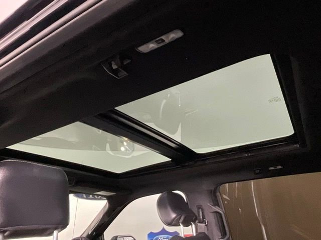 Certified 2017 Ford F150 Raptor w/ Equipment Group 802A Luxury image 21