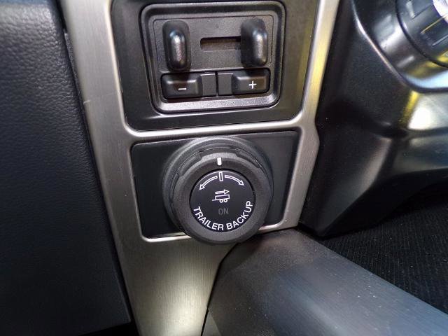 Certified 2022 Ford F250 Platinum w/ FX4 Off-Road Package image 16