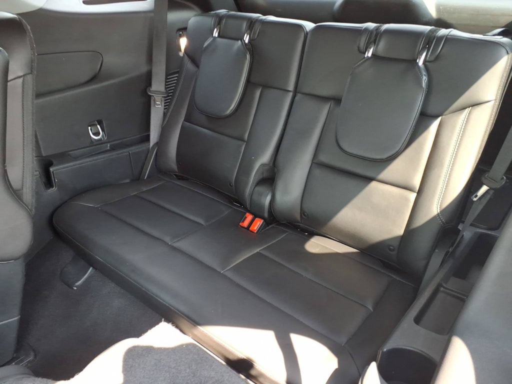 Certified 2024 Ford Explorer XLT AWD/4WD image 11