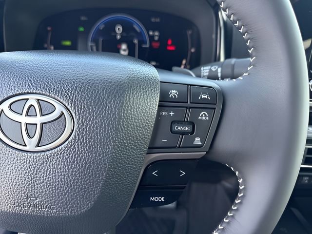 Used 2025 Toyota Camry SE w/ Convenience Package FWD image 23