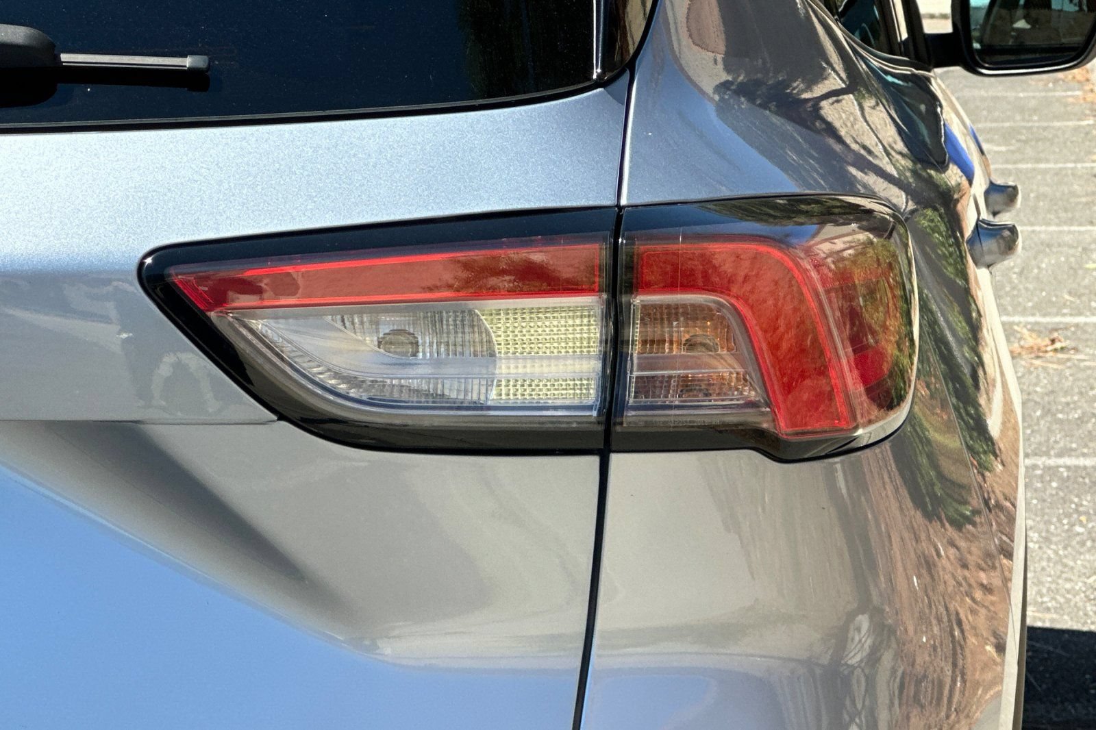 Certified 2022 Ford Escape SE w/ SE Sport Appearance Package FWD image 50