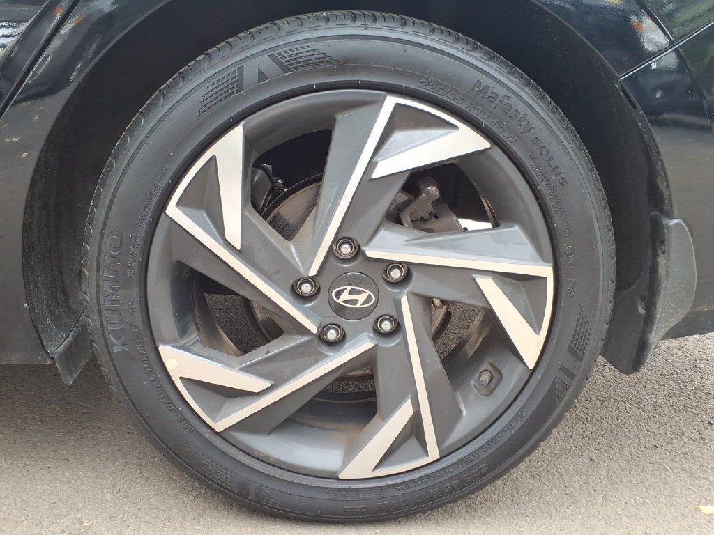 Used 2024 Hyundai Elantra SEL w/ Convenience Package FWD image 23