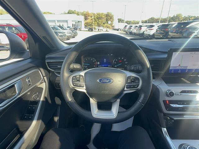 Certified 2023 Ford Explorer XLT w/ Equipment Group 202A AWD/4WD image 16