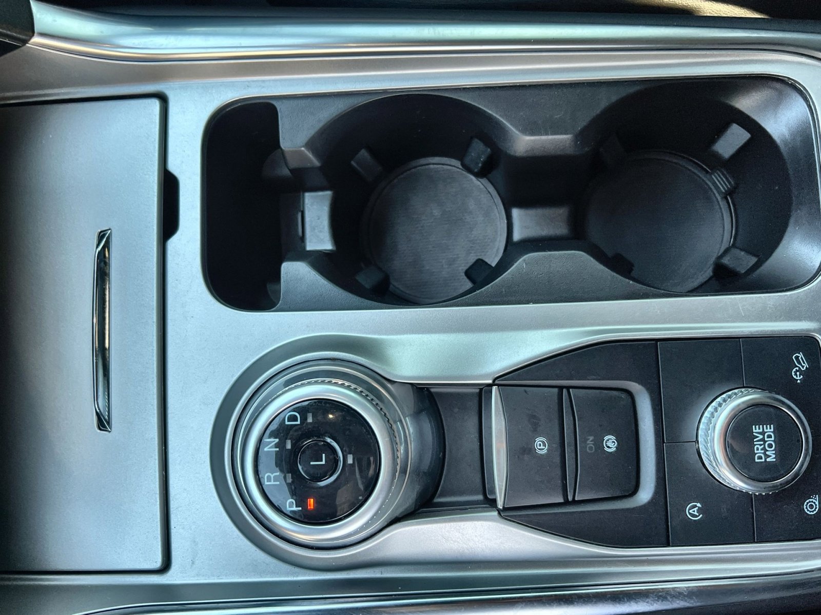 Certified 2023 Ford Explorer XLT w/ Equipment Group 202A image 21