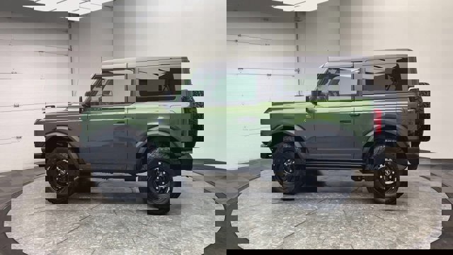 Certified 2023 Ford Bronco Black Diamond image 2