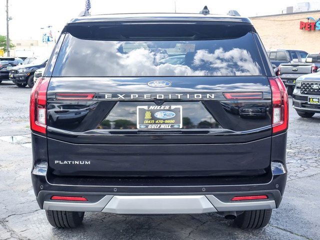 Certified 2025 Ford Expedition Platinum w/ Platinum Ultimate Package AWD/4WD image 8