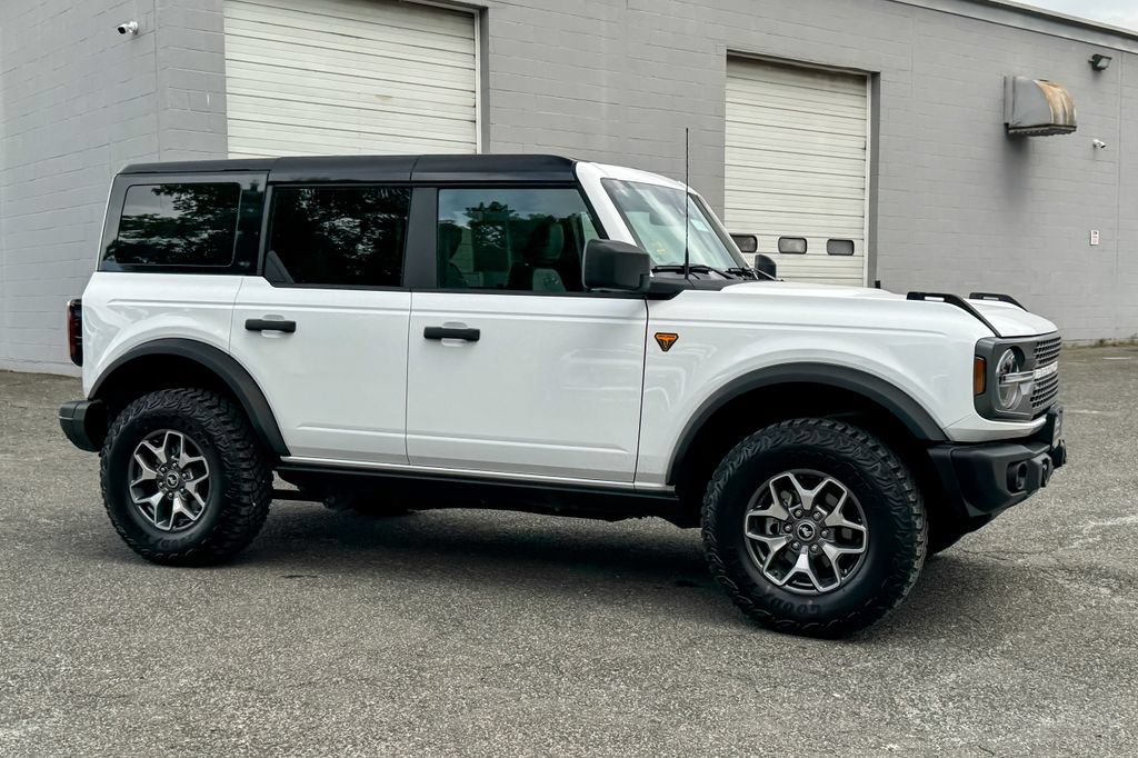 Certified 2025 Ford Bronco Badlands AWD/4WD image 2