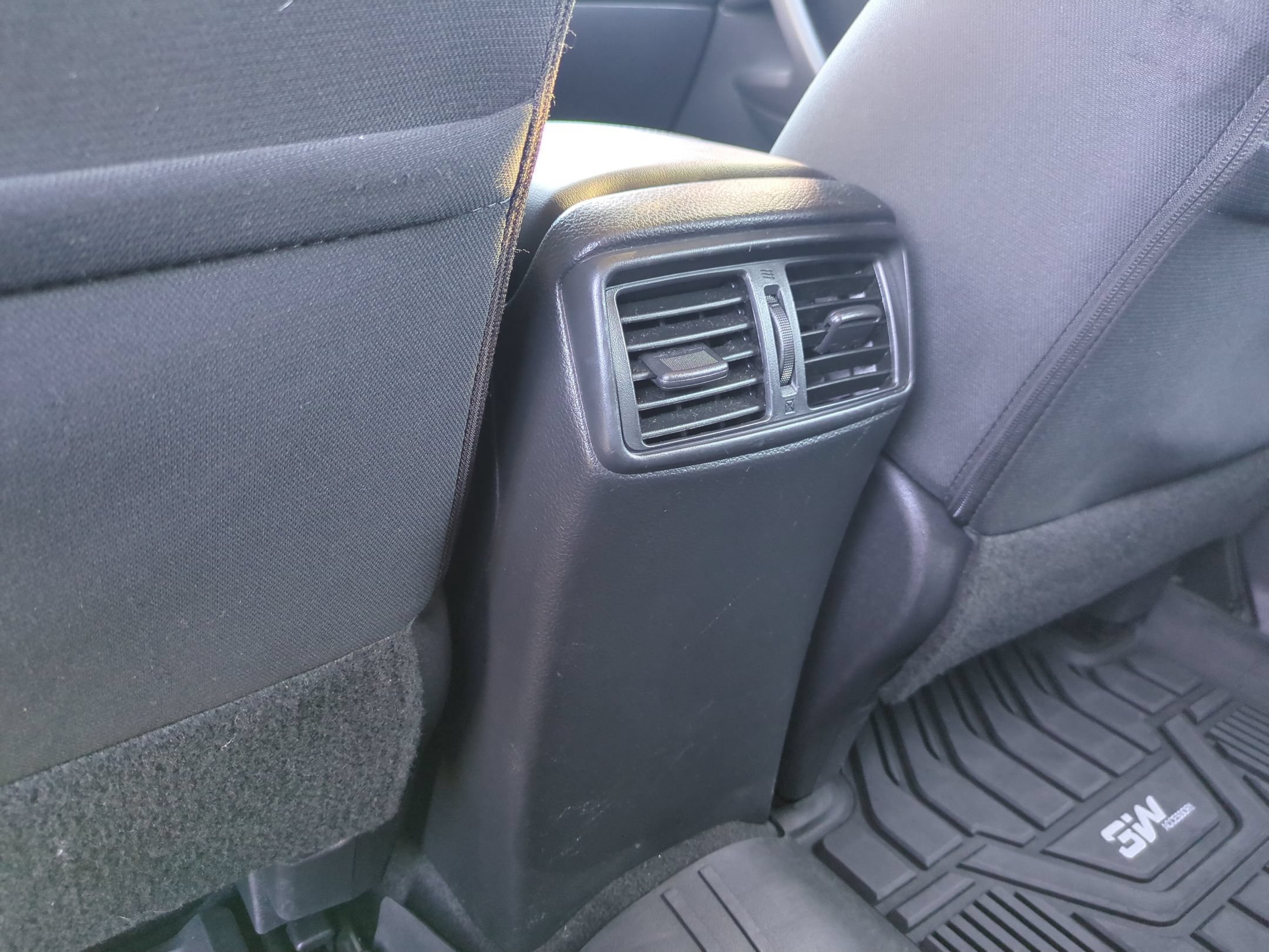 Used 2019 Nissan Rogue S AWD/4WD image 28