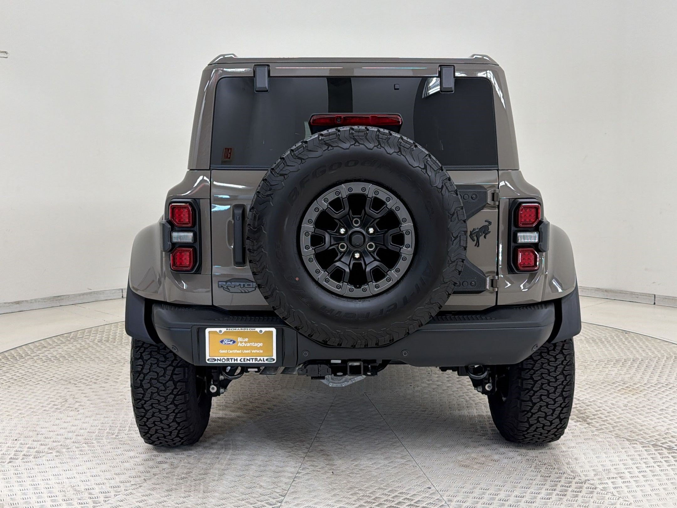 Certified 2025 Ford Bronco Raptor w/ Interior Carbon Fiber Pack AWD/4WD image 10