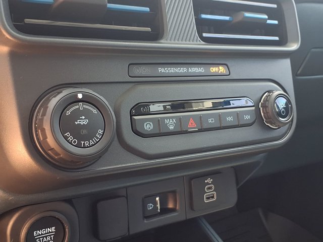 Certified 2025 Ford Maverick Lobo AWD/4WD image 12