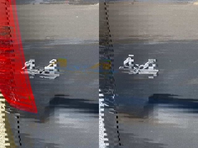 Used 2018 Toyota Tundra Limited w/ Limited Premium Package AWD/4WD image 9