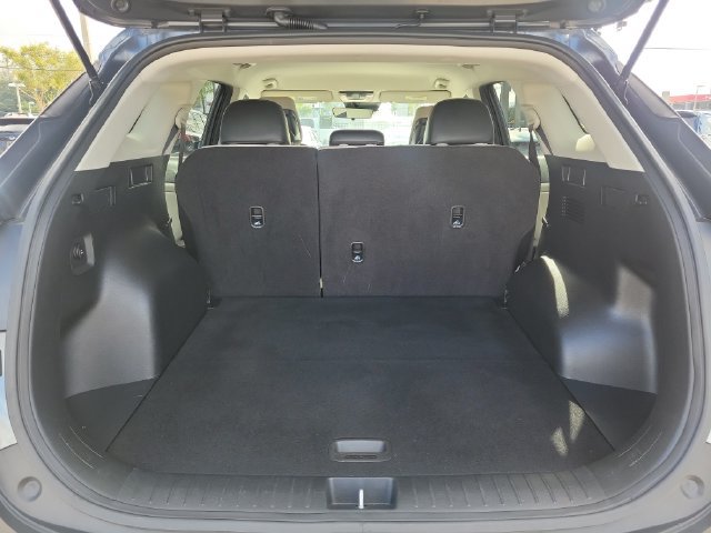 Used 2025 Kia Sportage EX FWD image 10