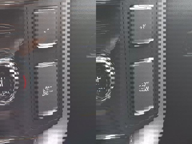 Certified 2021 Ford F150 Lariat w/ Equipment Group 502A High image 14