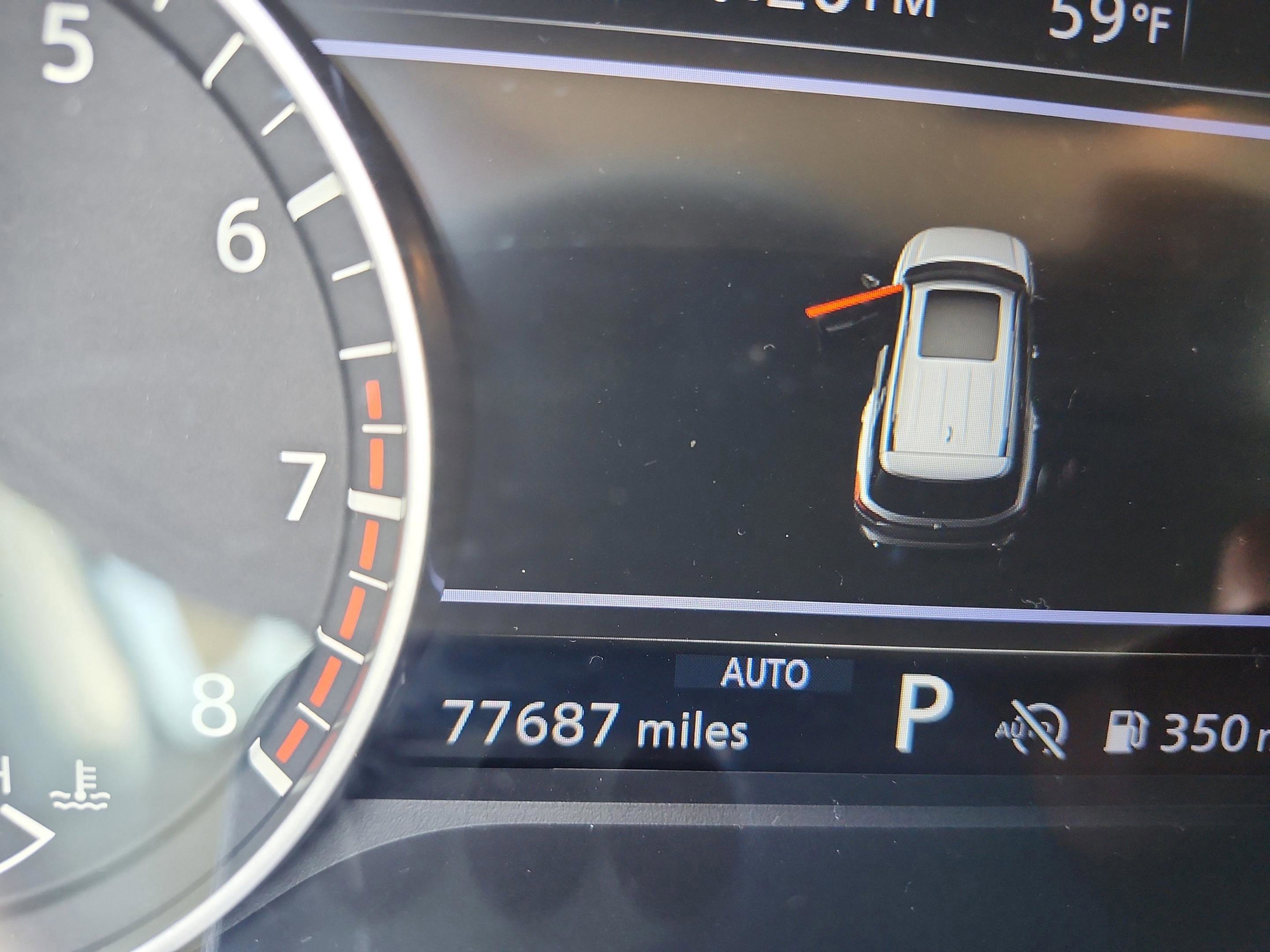 Used 2023 Nissan Pathfinder SV image 12