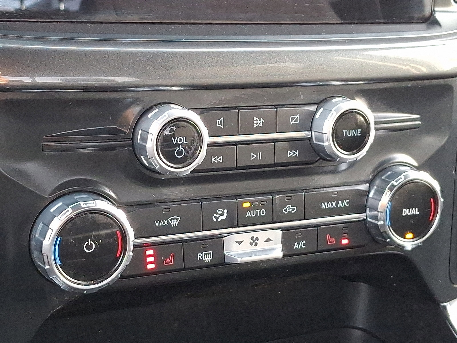 Certified 2022 Ford F150 XLT w/ Equipment Group 302A High image 15