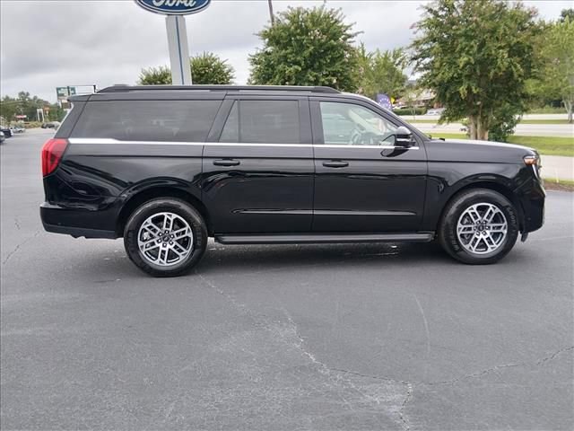 Certified 2025 Ford Expedition Max Active RWD image 3