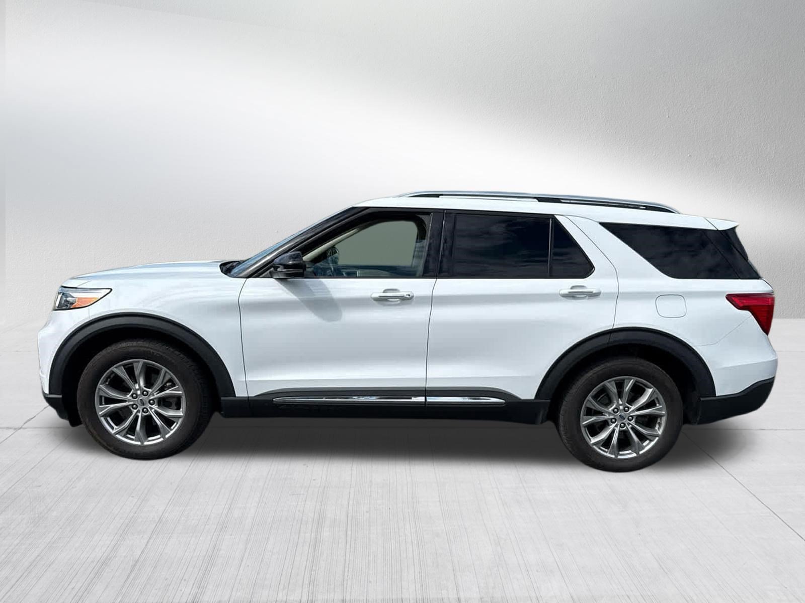 Certified 2020 Ford Explorer Limited AWD/4WD image 6