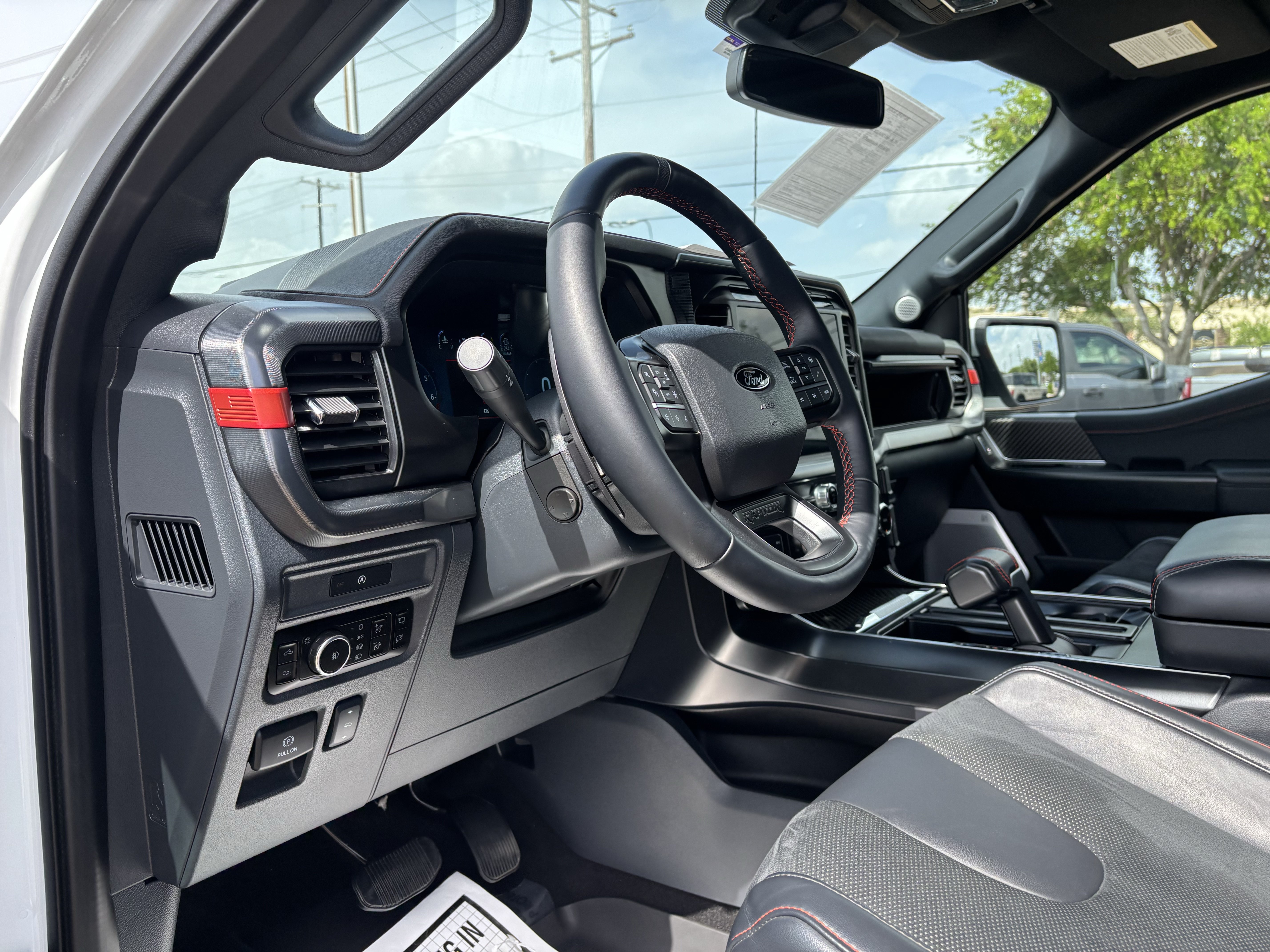 Certified 2025 Ford F150 Raptor AWD/4WD image 12