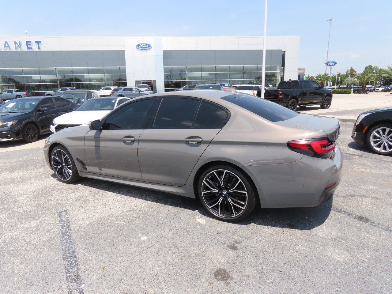 Used 2021 BMW 540i w/ M Sport Package RWD image 15